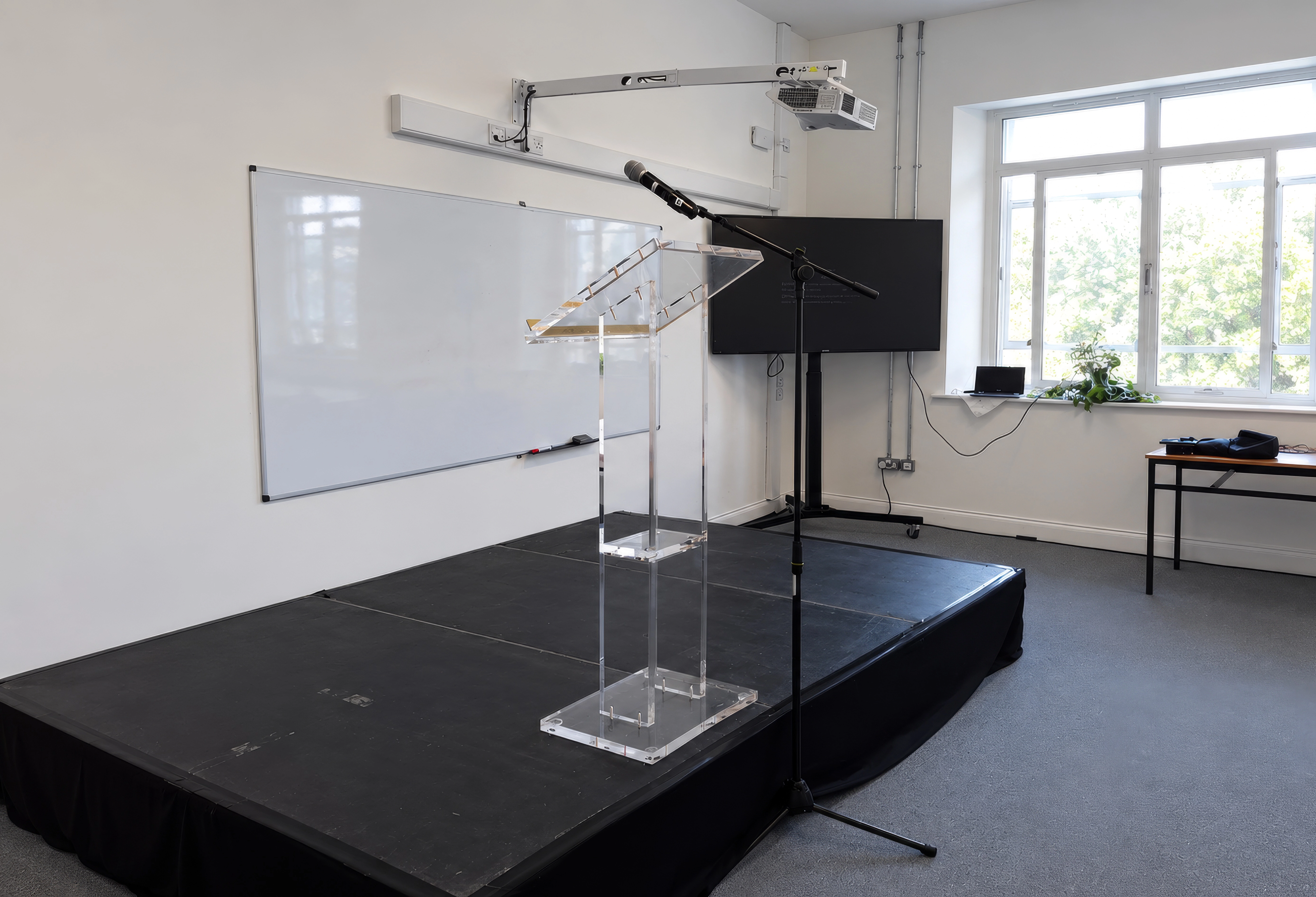 Corporate & Community Staging